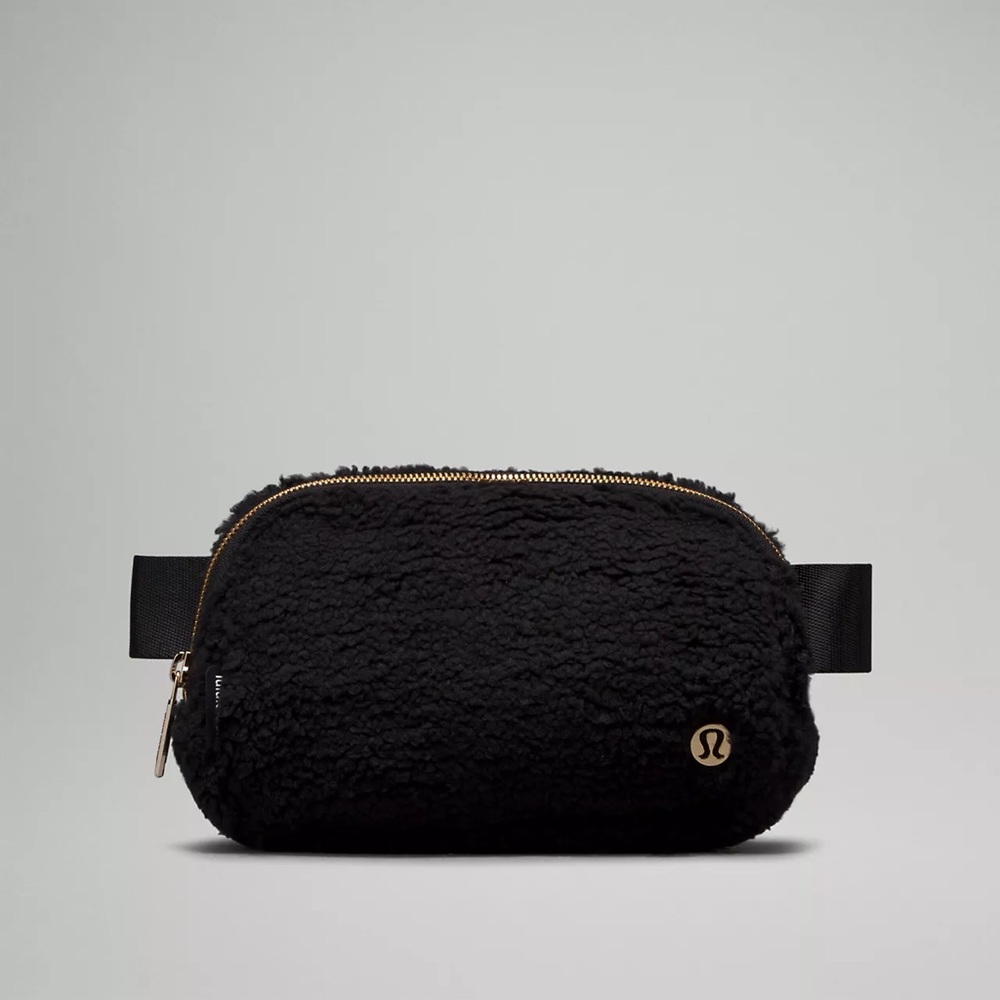 NWT Lululemon Everywhere Belt Bag Fleece